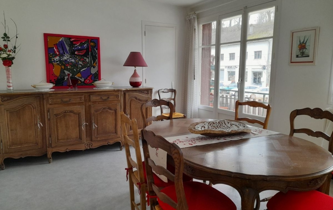 PLANET'IMMO : Appartement | LE PONT-DE-BEAUVOISIN (73330) | 80 m2 | 135 000 € 